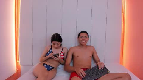 Snapshot of sweetsinners_os chatting on 03-03-26, 12:22 Miel and Leo online show from 03-03-26, 12:22