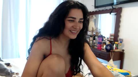 Dianis online show from 10-18-25, 04:30
