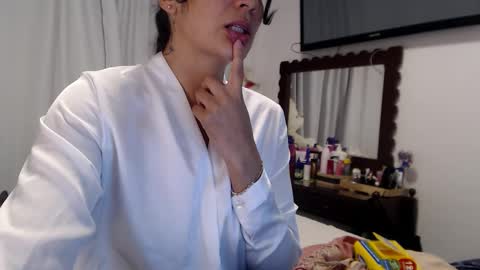 Dianis online show from 03-12-26, 12:39