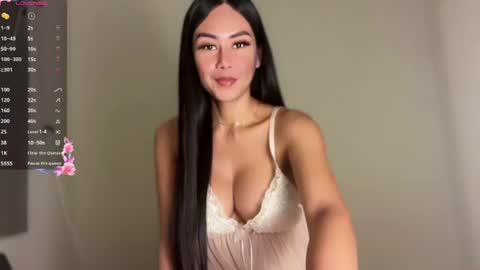 Snapshot of sweetsugar_xx chatting on 05-19-26, 12:38 Sugar online show from 05-19-26, 12:38