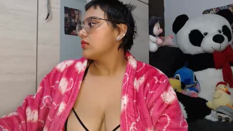 sweett_candy1 online show from 01-15-26, 03:00