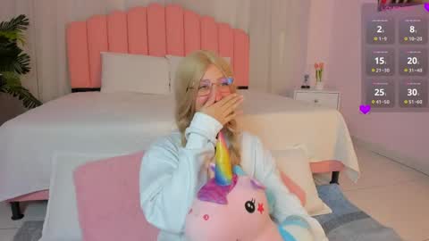 Snapshot of sweett_fire chatting on 05-09-26, 05:40 sweett_fire online show from 05-09-26, 05:40