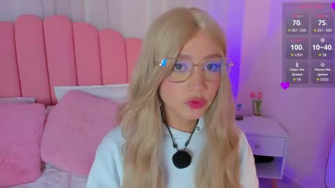 Snapshot of sweett_fire chatting on 05-11-26, 06:16 sweett_fire online show from 05-11-26, 06:16