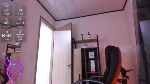 Snapshot of sweett_lust chatting on 03-16-26, 05:44 sweett_lust online show from 03-16-26, 05:44