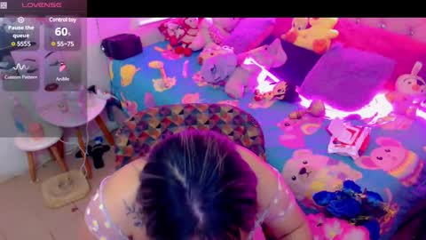 Snapshot of sweett_martina chatting on 12-20-24, 09:43 martina online show from 12-20-24, 09:43