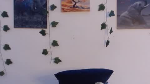 IG  valeen mo Vale   My schedule  Monday to Friday900 am - 300 pm  online show from 02-06-25, 07:18