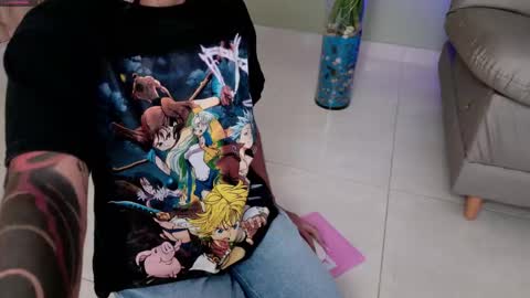 Snapshot of sweett_petite chatting on 02-22-25, 11:57 online show from 02-22-25, 11:57