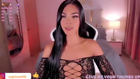 Snapshot of sweett_shinexx chatting on 05-07-26, 06:52 angel online show from 05-07-26, 06:52