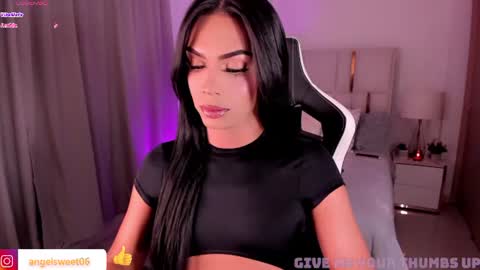 Snapshot of sweett_shinexx chatting on 06-27-26, 03:55 angel online show from 06-27-26, 03:55