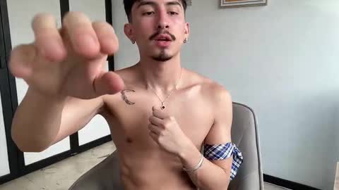 Andy  online show from 02-12-26, 06:03