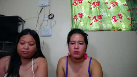 Snapshot of sweettightpussyhole chatting on 05-23-26, 02:06 mia and luna online show from 05-23-26, 02:06