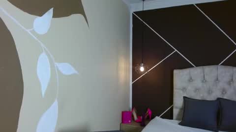 Scarlet online show from 09-19-25, 11:55