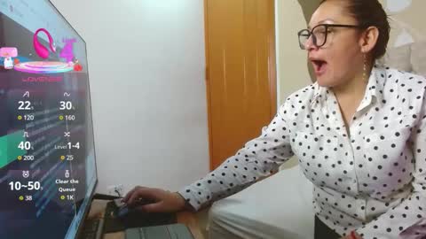 Scarlet online show from 10-28-25, 11:47