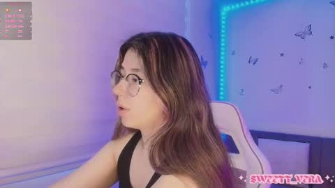 Veronica Independent Model online show from 11-25-25, 12:05