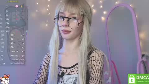 Elis  a little vacation Ill be here Saturday my schedules in bio online show from 02-03-25, 09:30