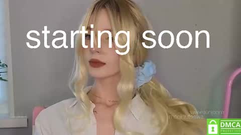 Elis  a little vacation Ill be here Saturday my schedules in bio online show from 11-16-25, 08:09