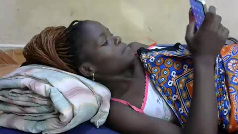 Snapshot of sweetvallerie chatting on 02-09-25, 09:39 sweetvallerie online show from 02-09-25, 09:39