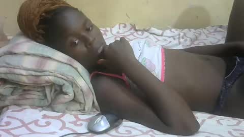 Snapshot of sweetvallerie chatting on 02-11-25, 11:33 sweetvallerie online show from 02-11-25, 11:33