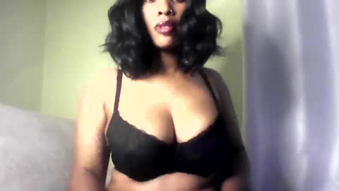 Snapshot of sweetveee chatting on 07-05-26, 09:33 Vee online show from 07-05-26, 09:33