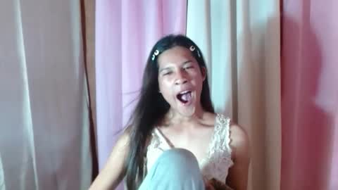 Snapshot of sweetvictoria2000 chatting on 11-05-25, 06:57 sweetvictoria2000 online show from 11-05-25, 06:57