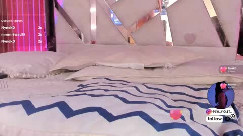 sweetviolet___ online show from 05-11-26, 04:04