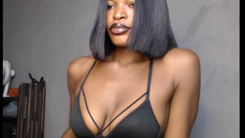 Snapshot of sweetxxboobsx chatting on 03-05-26, 12:12 sweetxxboobsx online show from 03-05-26, 12:12