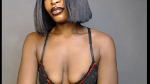Snapshot of sweetxxboobsx chatting on 03-21-26, 08:19 sweetxxboobsx online show from 03-21-26, 08:19