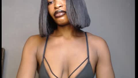 Snapshot of sweetxxboobsx chatting on 03-25-26, 08:59 sweetxxboobsx online show from 03-25-26, 08:59