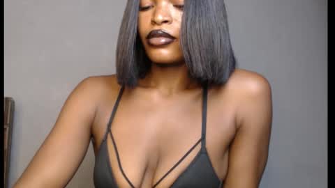 Snapshot of sweetxxboobsx chatting on 03-26-26, 11:38 sweetxxboobsx online show from 03-26-26, 11:38