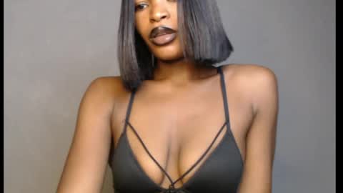 Snapshot of sweetxxboobsx chatting on 03-31-26, 08:15 sweetxxboobsx online show from 03-31-26, 08:15