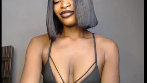 Snapshot of sweetxxboobsx chatting on 04-11-26, 08:40 sweetxxboobsx online show from 04-11-26, 08:40