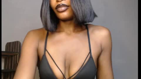 Snapshot of sweetxxboobsx chatting on 04-12-26, 08:30 sweetxxboobsx online show from 04-12-26, 08:30