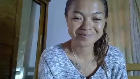 Snapshot of sweety_angel_7 chatting on 12-13-24, 06:00 Sarah online show from 12-13-24, 06:00
