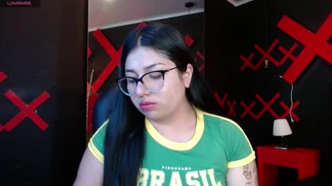 Ashley 3 online show from 01-18-25, 05:26