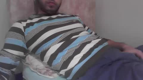 sweety_boy21 online show from 01-02-25, 03:29