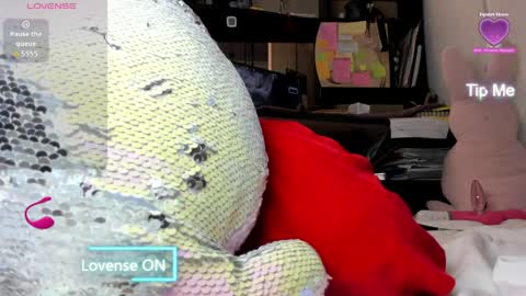 Mia online show from 03-29-26, 07:25