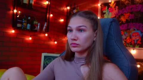 Emily online show from 05-08-26, 05:46