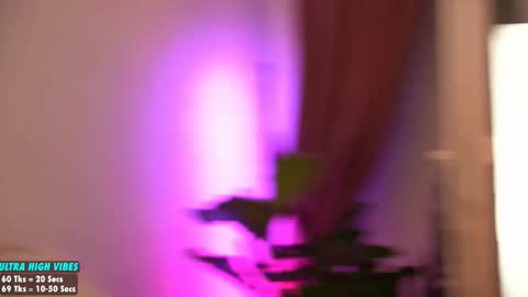 Snapshot of sweety_rinushka_ chatting on 02-15-25, 10:52 Katerina online show from 02-15-25, 10:52