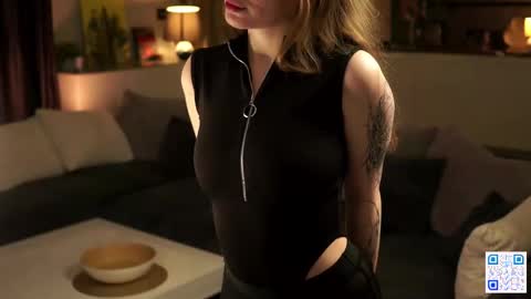 Bella . online show from 11-22-25, 09:25