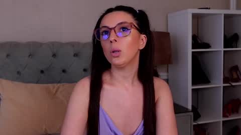 Snapshot of sweetyallye chatting on 06-21-26, 05:37 Bea Moan from LovenseWet from Tip MenuOpen for Private online show from 06-21-26, 05:37