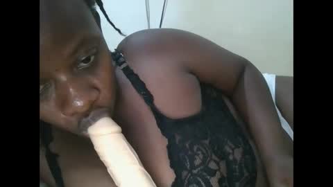 sweetyass25 online show from 09-13-25, 05:35