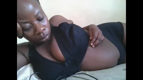 sweetyass25 online show from 09-15-25, 06:35