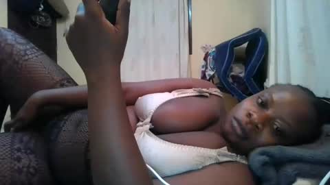 sweetyass25 online show from 06-01-26, 06:31