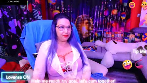 Lisa online show from 02-15-25, 07:17