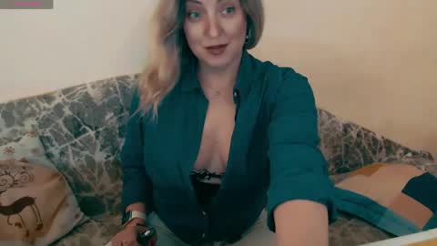 Snapshot of sweetyliza chatting on 06-03-26, 05:43 Liza online show from 06-03-26, 05:43