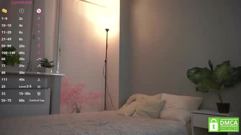 Astrid online show from 09-12-25, 07:03