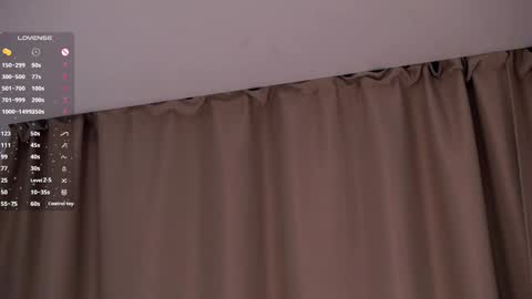 Snapshot of sweetyoops chatting on 03-11-26, 07:31 Astrid online show from 03-11-26, 07:31