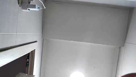 Snapshot of sweetywhity2 chatting on 05-06-26, 03:06 Silvia online show from 05-06-26, 03:06