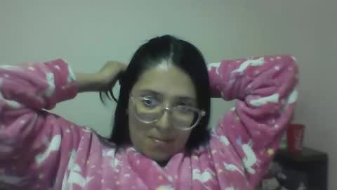 sweetyypeach online show from 12-17-24, 03:17