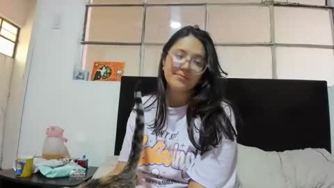 sweetyypeach online show from 01-12-25, 09:08